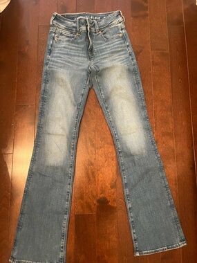 American Eagle Women's Blue Flared Jeans size 00